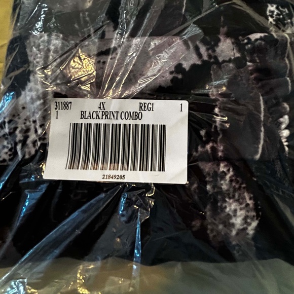 NEW PHOTOS! GAUCHOS, WIDE LEG, BLACK PRINT COMBO, SIZE 4X, MADE IN CANADA!!, - Picture 3 of 15